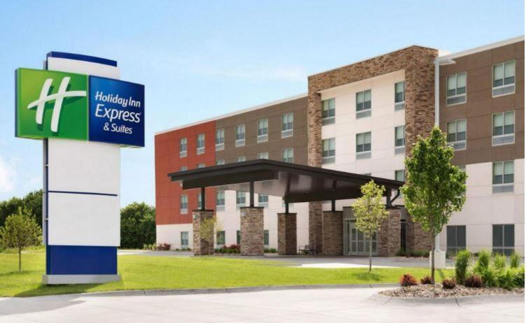 Holiday Inn Express & Suites - Hawaiian Gardens By Ihg Exterior foto