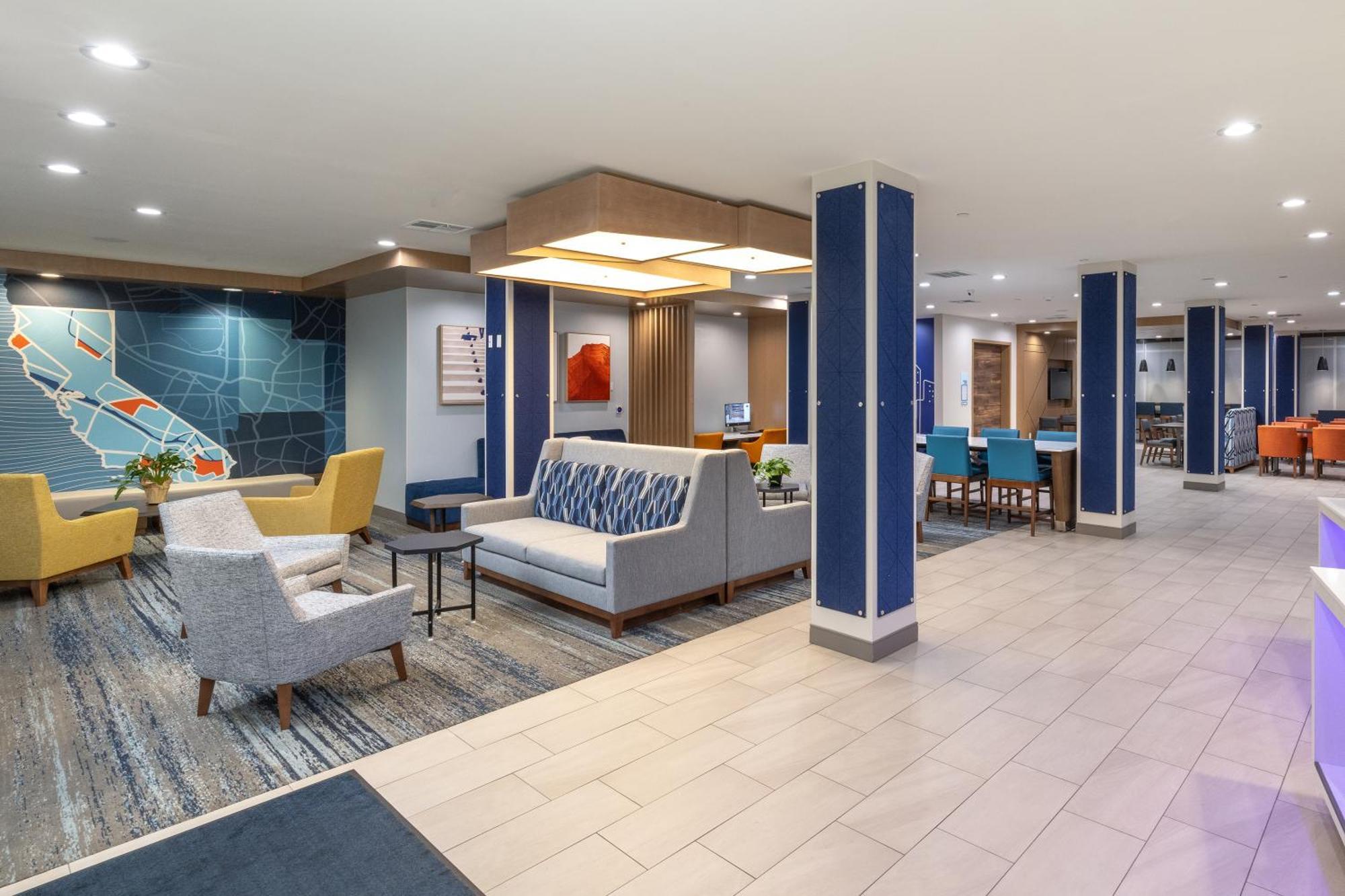 Holiday Inn Express & Suites - Hawaiian Gardens By Ihg Exterior foto