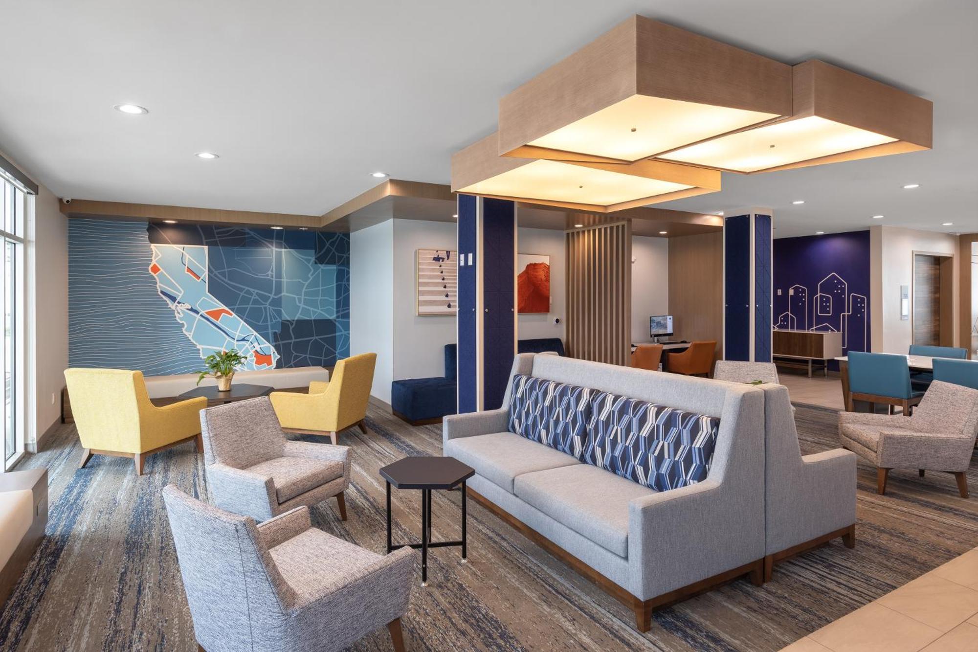 Holiday Inn Express & Suites - Hawaiian Gardens By Ihg Exterior foto